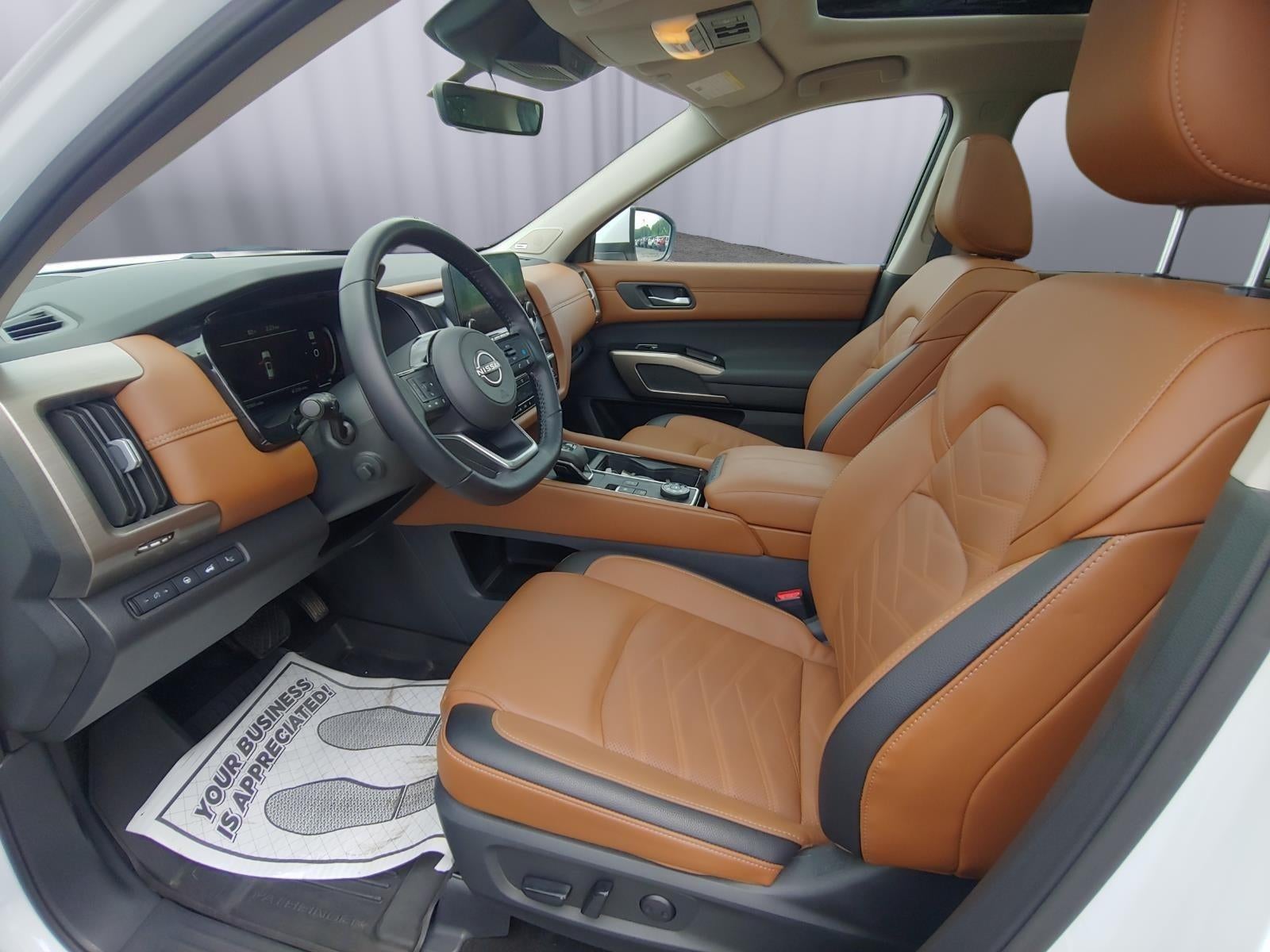 2025 Nissan Pathfinder Platinum