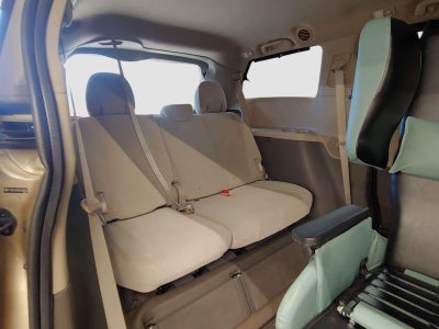 2011 Toyota SIENNA Base