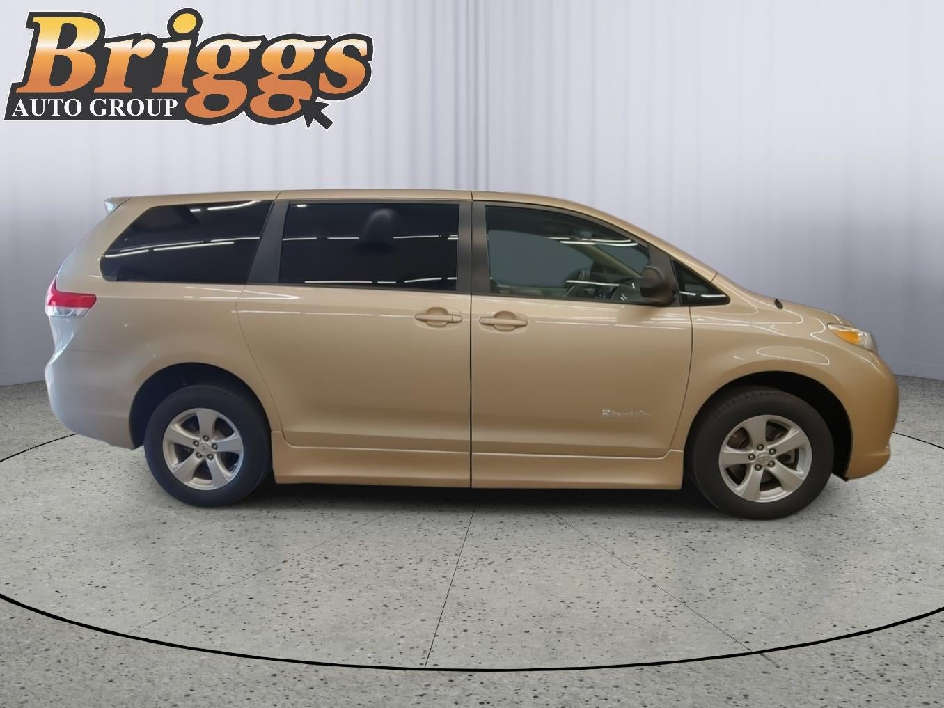 2011 Toyota SIENNA Base