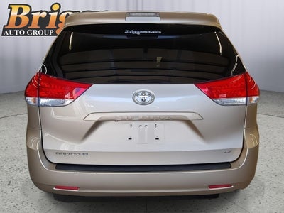 2011 Toyota SIENNA Base