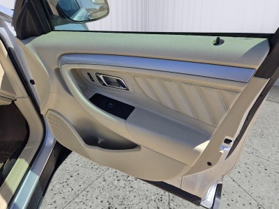 2017 Ford Taurus SE