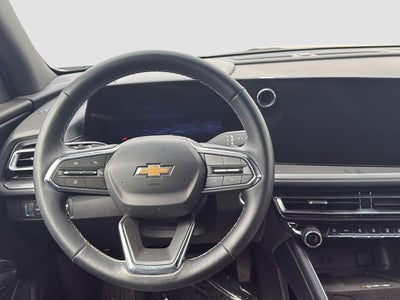 2025 Chevrolet Traverse AWD LT