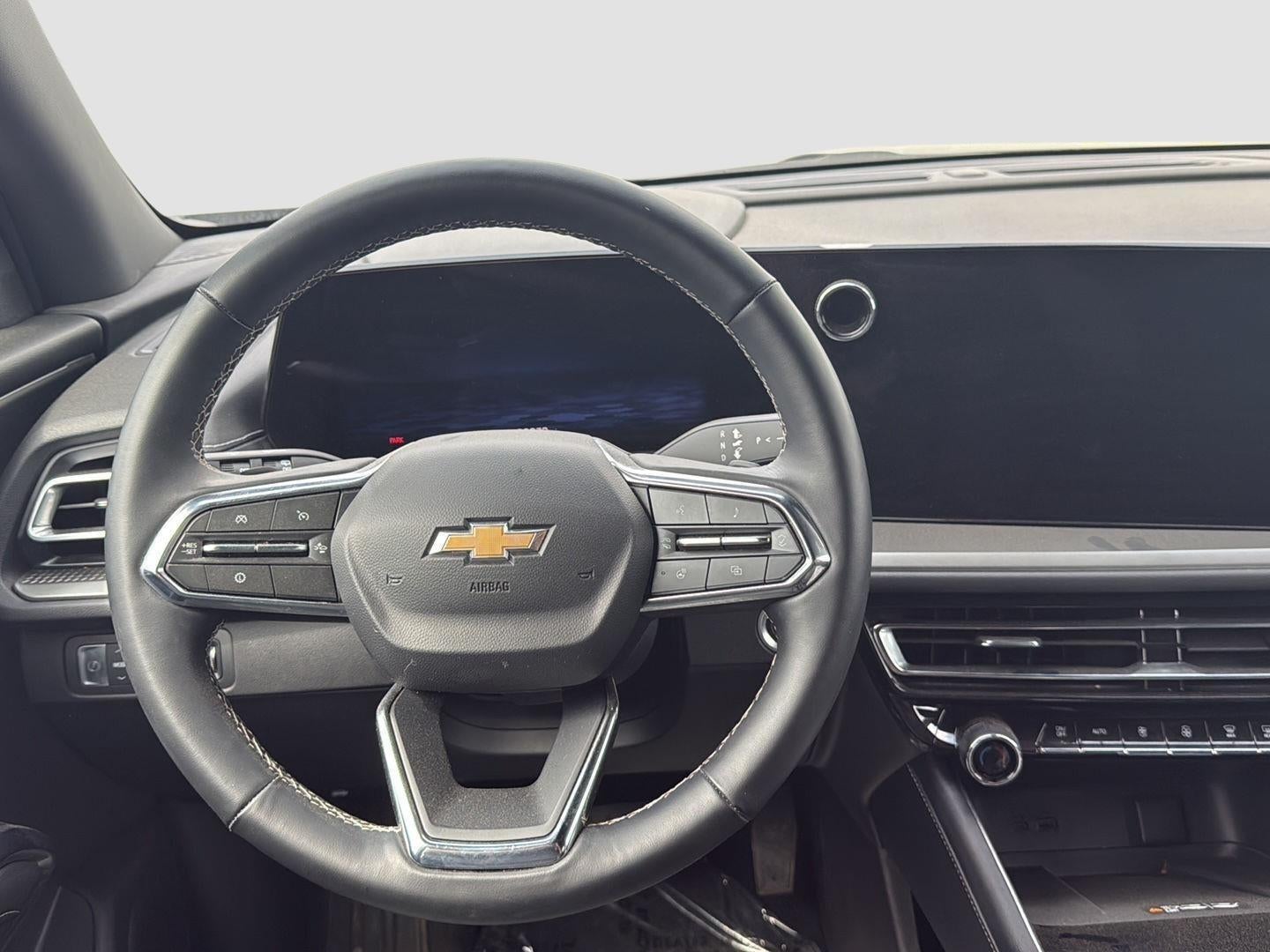 2025 Chevrolet Traverse AWD LT
