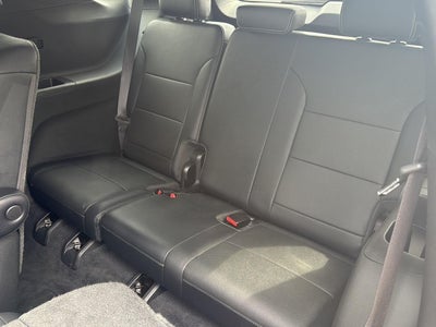 2025 Chevrolet Traverse AWD LT