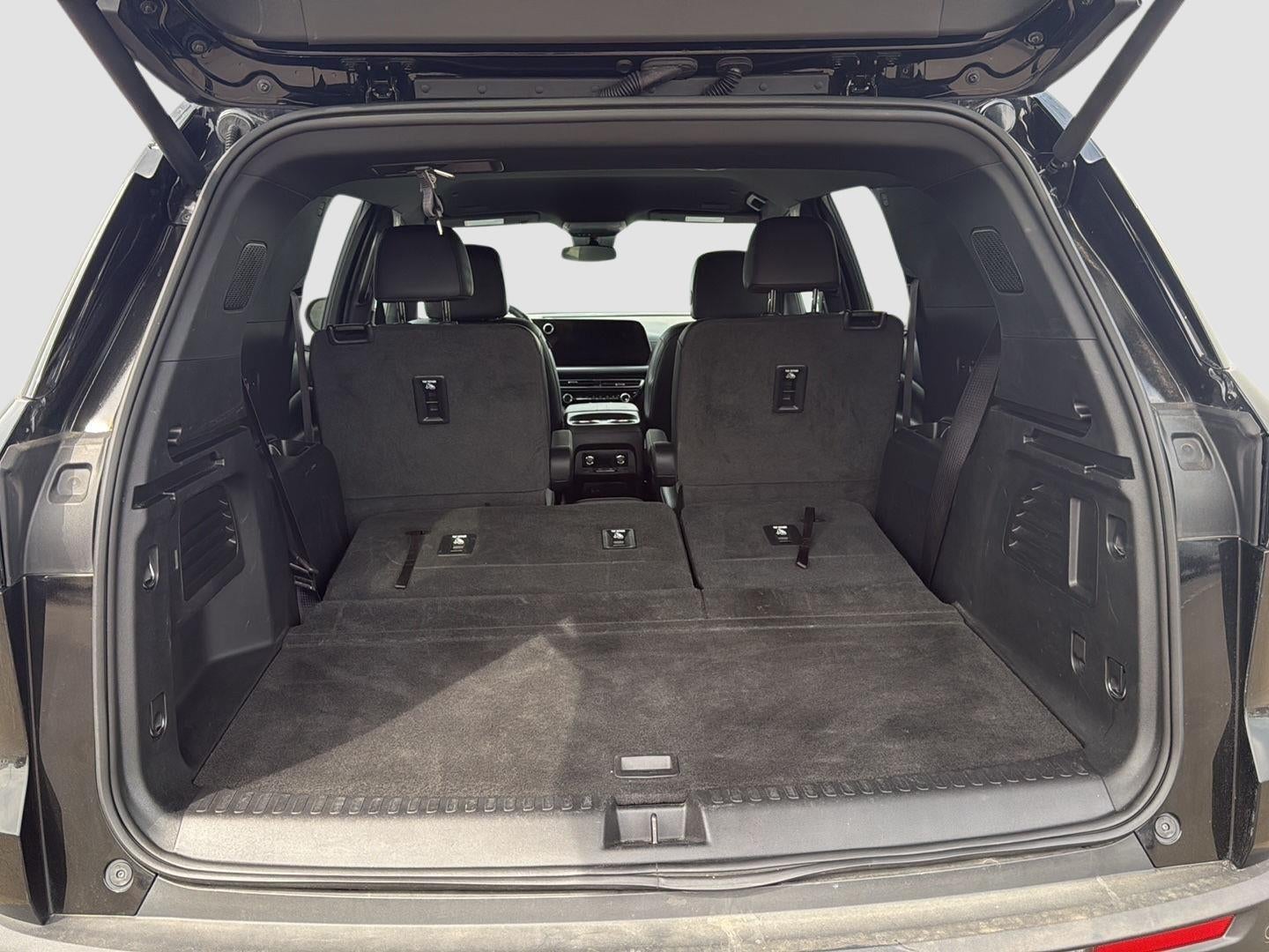 2025 Chevrolet Traverse AWD LT