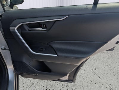 2019 Toyota RAV4 Hybrid XLE