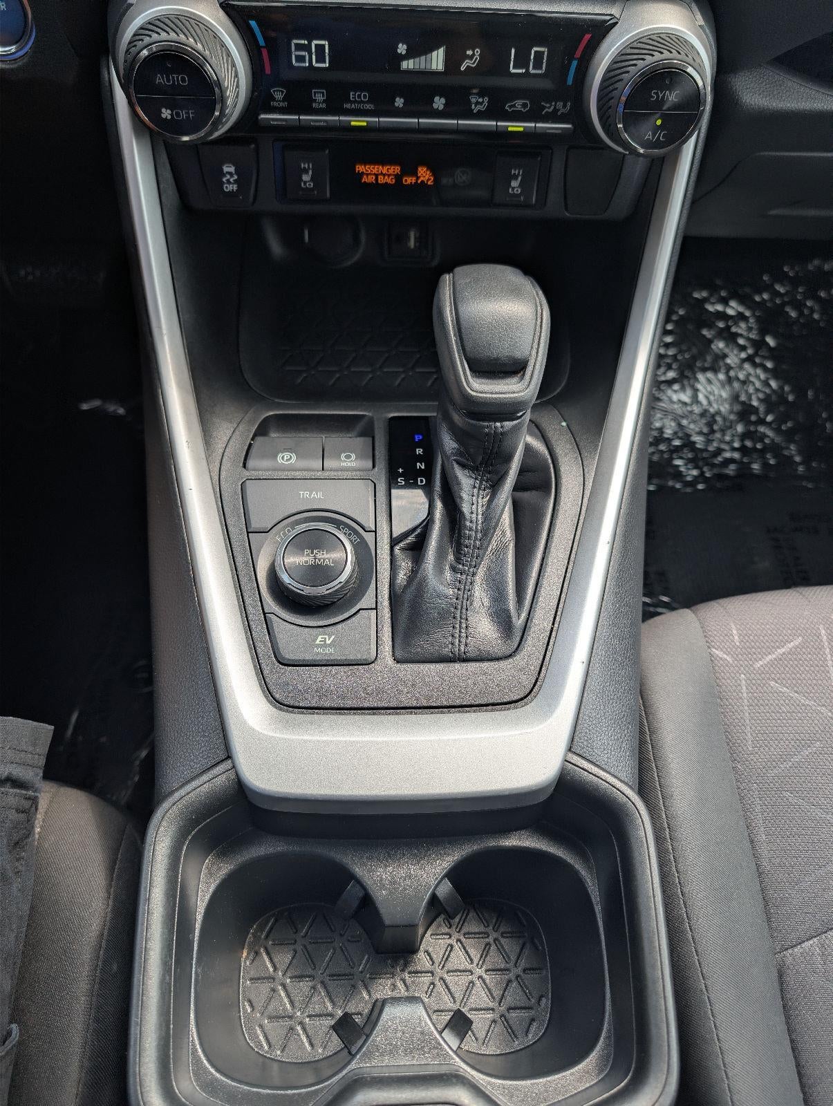 2019 Toyota RAV4 Hybrid XLE