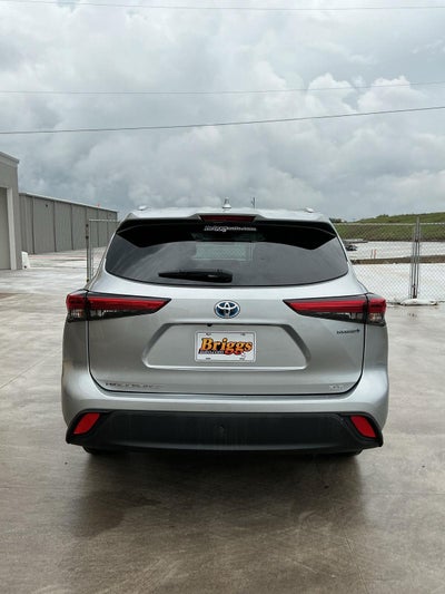 2022 Toyota Highlander Hybrid XLE