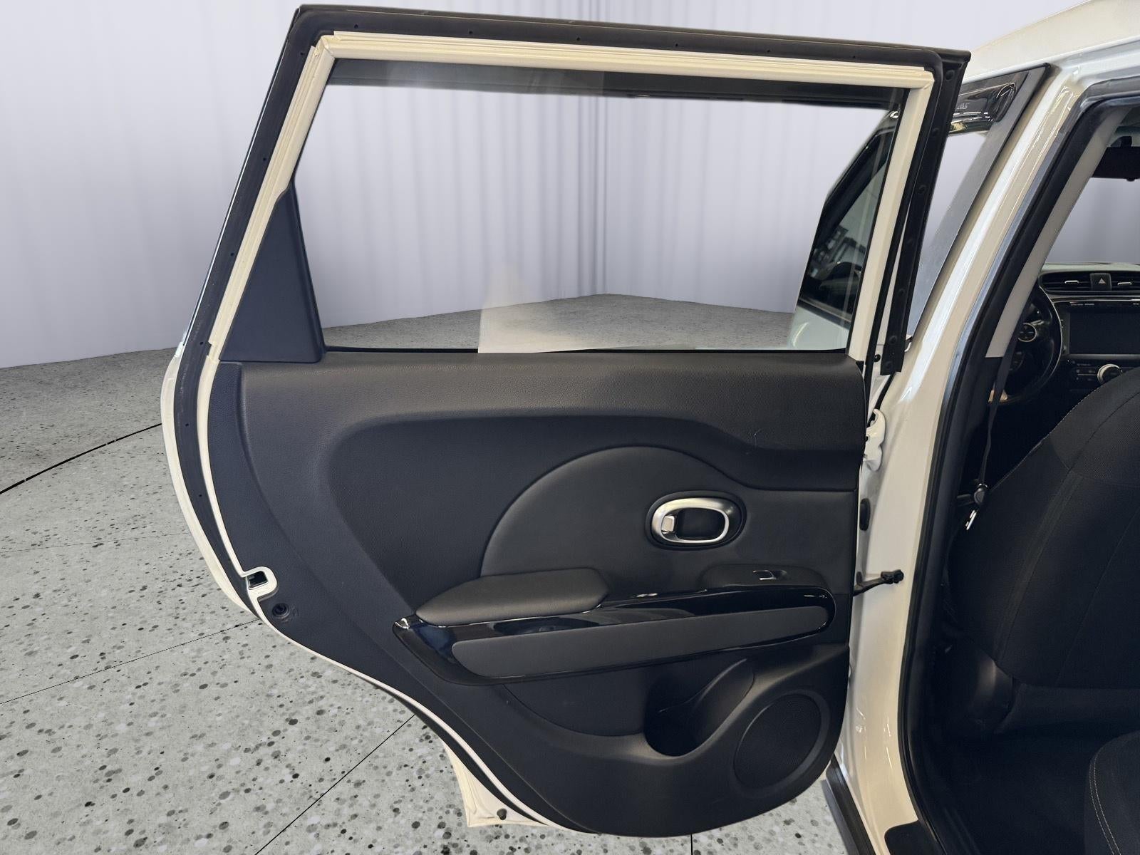 2019 Kia Soul +