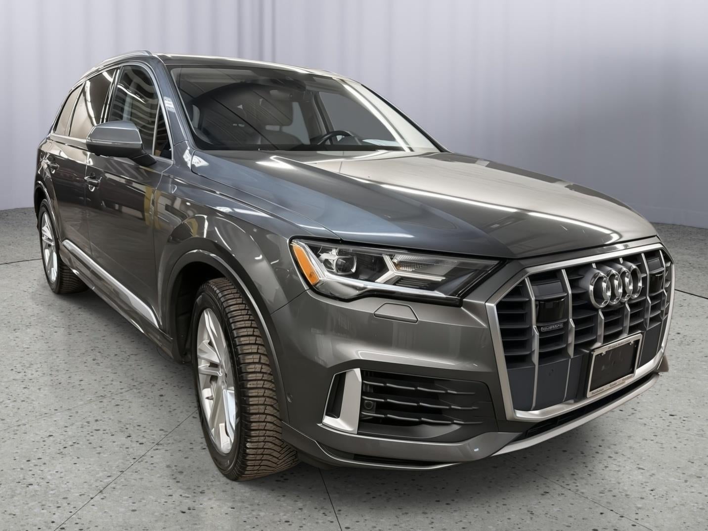 2022 Audi Q7 Premium Plus