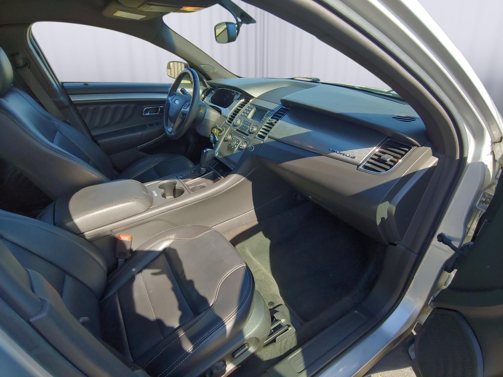 2018 Ford Taurus SEL