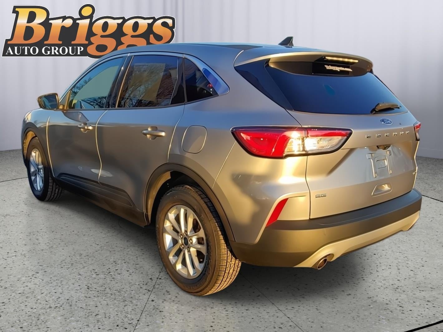 2021 Ford Escape SE Hybrid