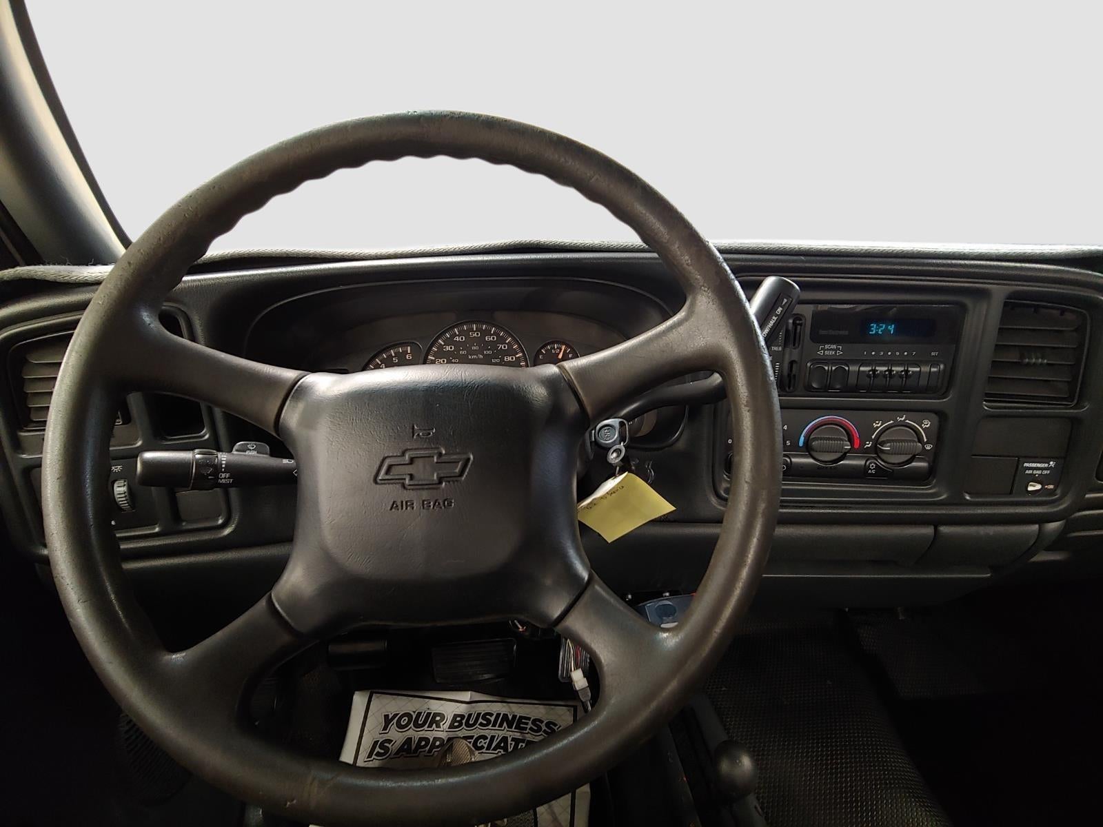 2002 Chevrolet Silverado 2500HD Reg Cab 133" WB 4WD