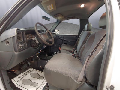 2002 Chevrolet Silverado 2500HD Reg Cab 133" WB 4WD