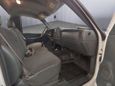 2002 Chevrolet Silverado 2500HD Reg Cab 133" WB 4WD