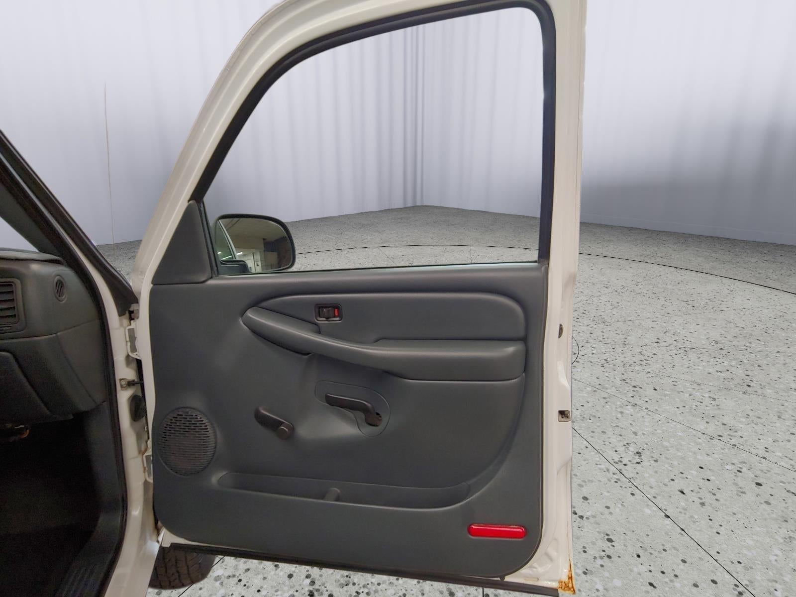 2002 Chevrolet Silverado 2500HD Reg Cab 133" WB 4WD