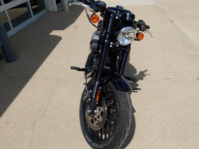 2020 HARLEY-DAVIDSON XL1200 ROADSTER Base