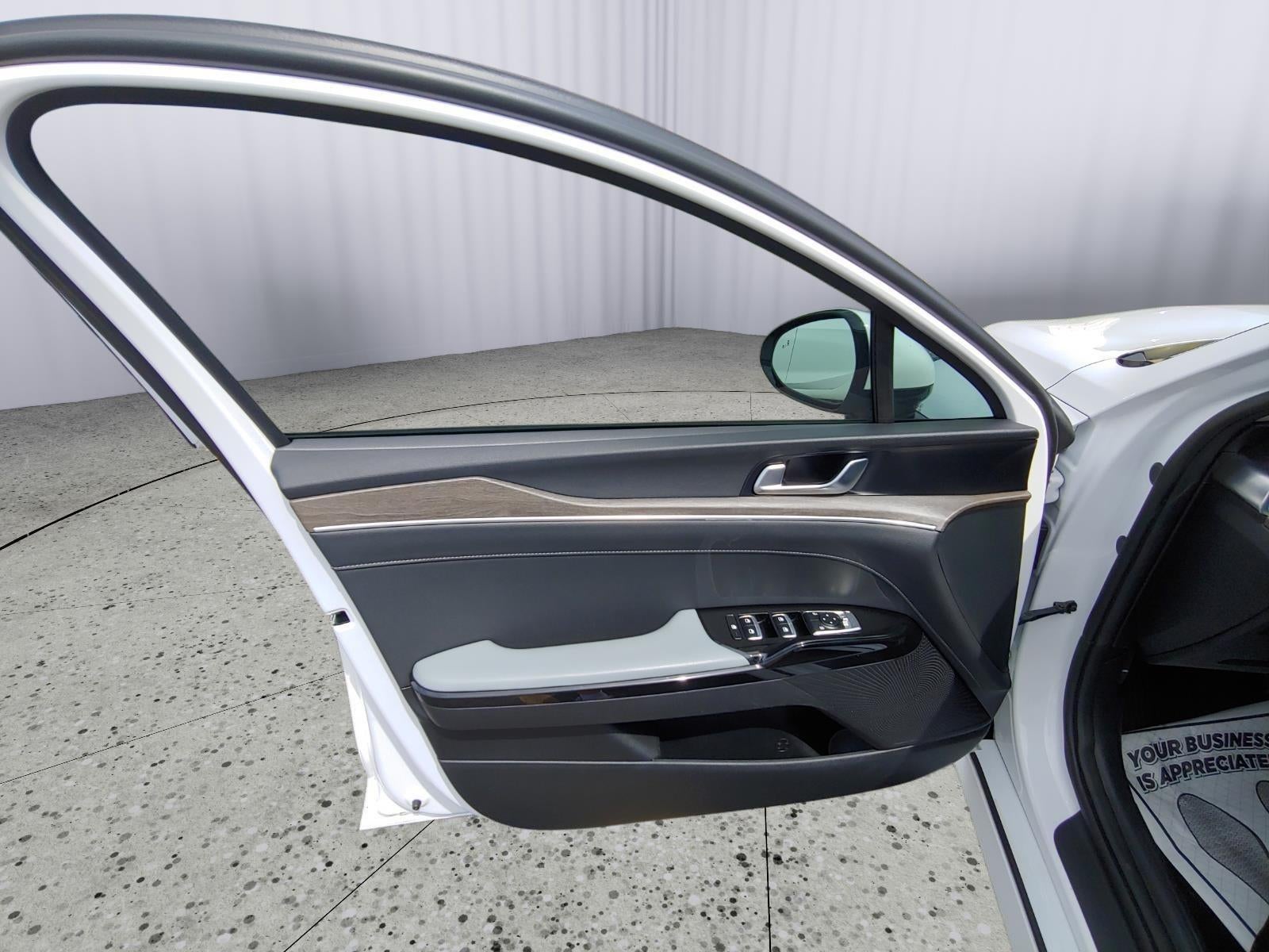 2023 Kia K5 EX