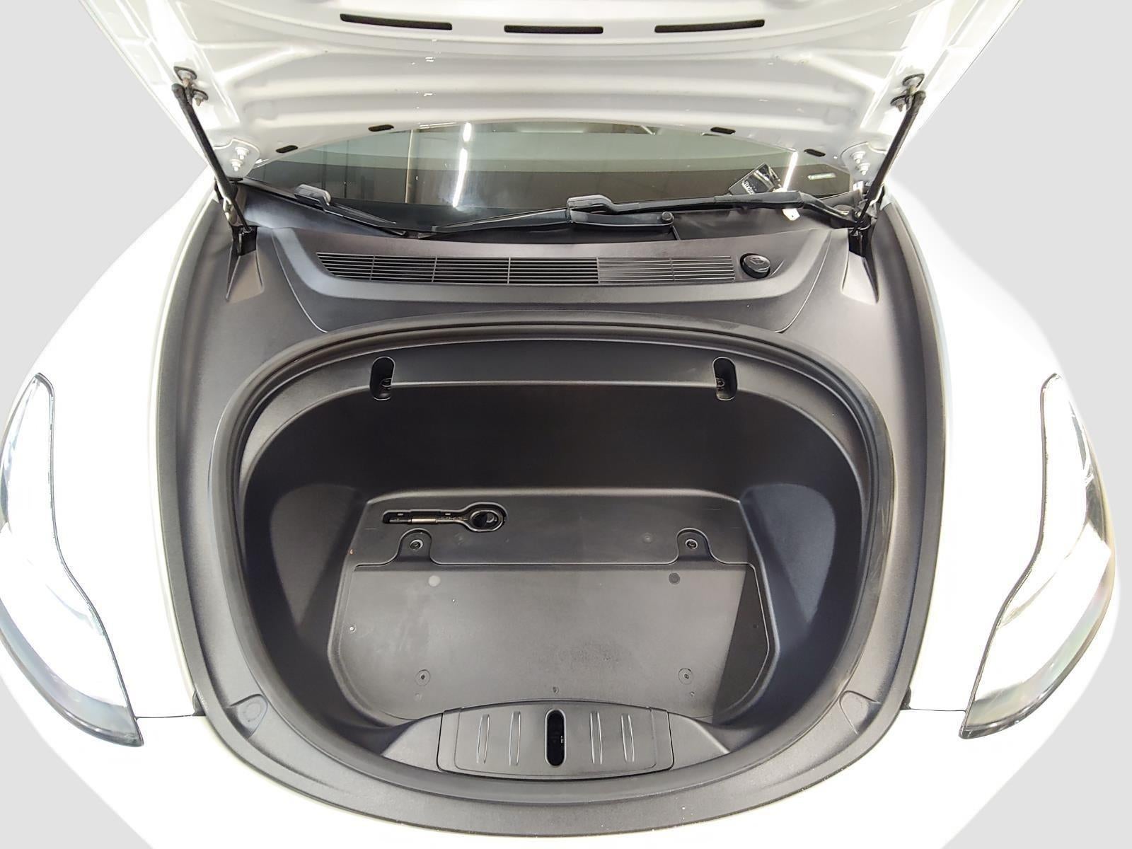 2020 Tesla Model 3 Performance