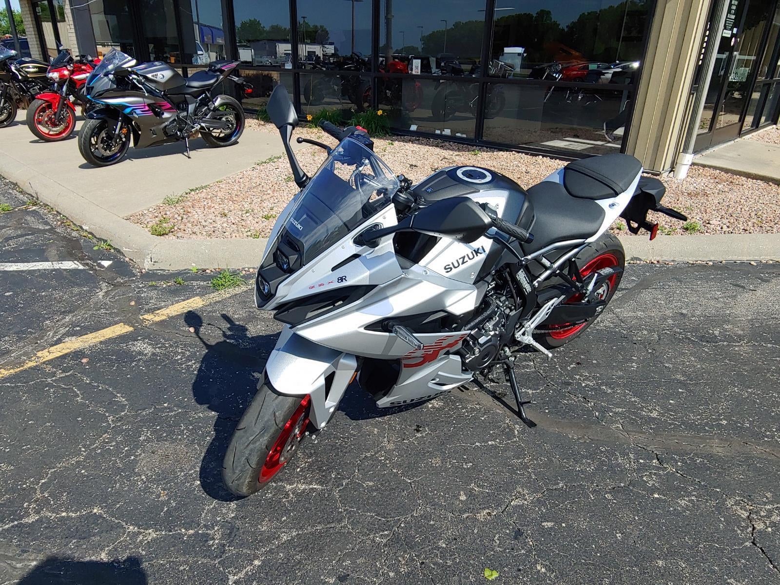2024 SUZUKI GSXR800 Base