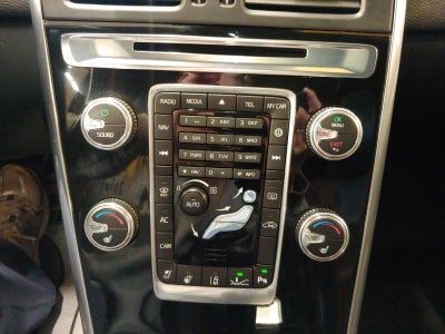 2015 Volvo XC60 T6 Platinum