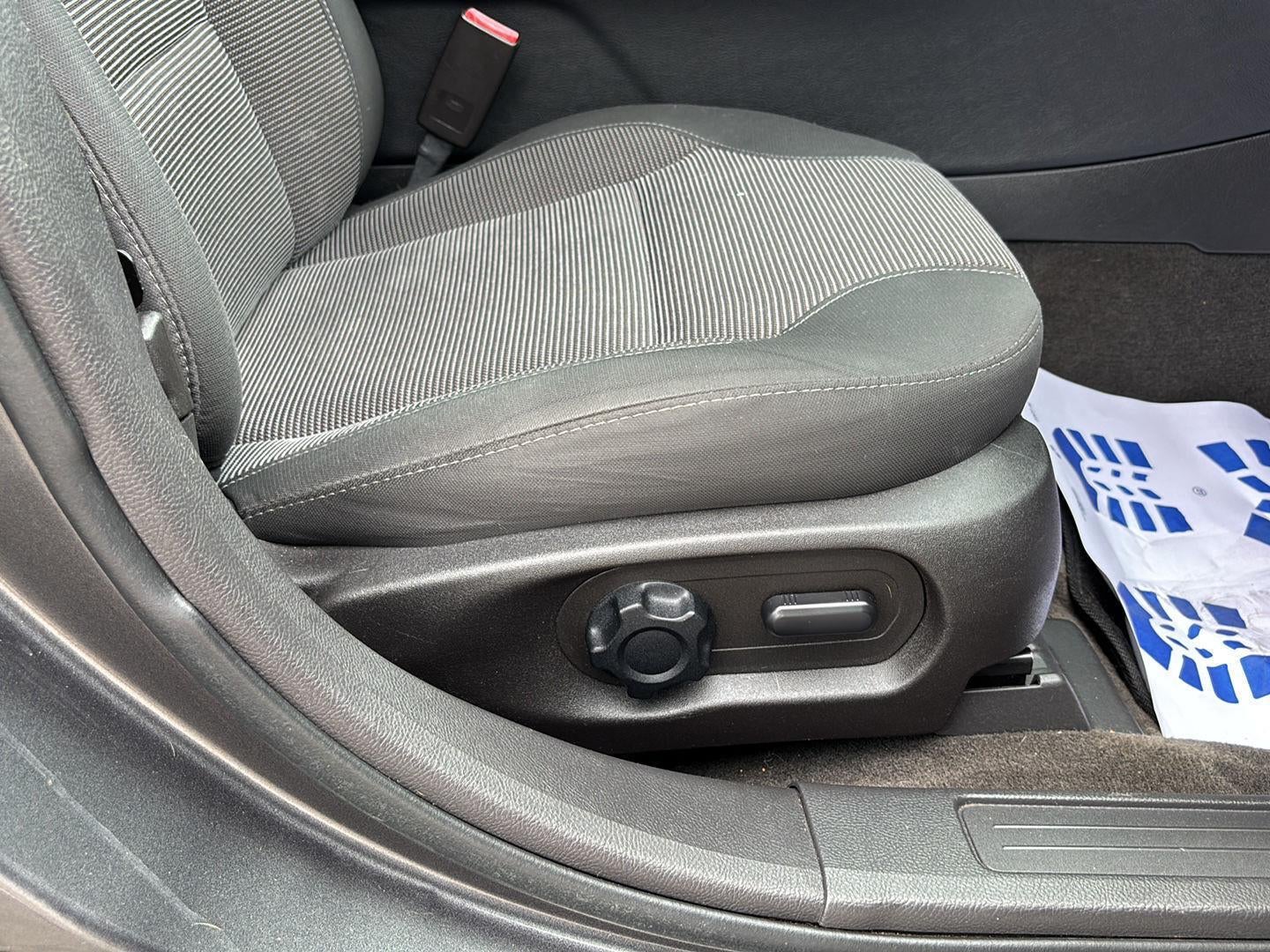 2016 Ford Taurus SEL