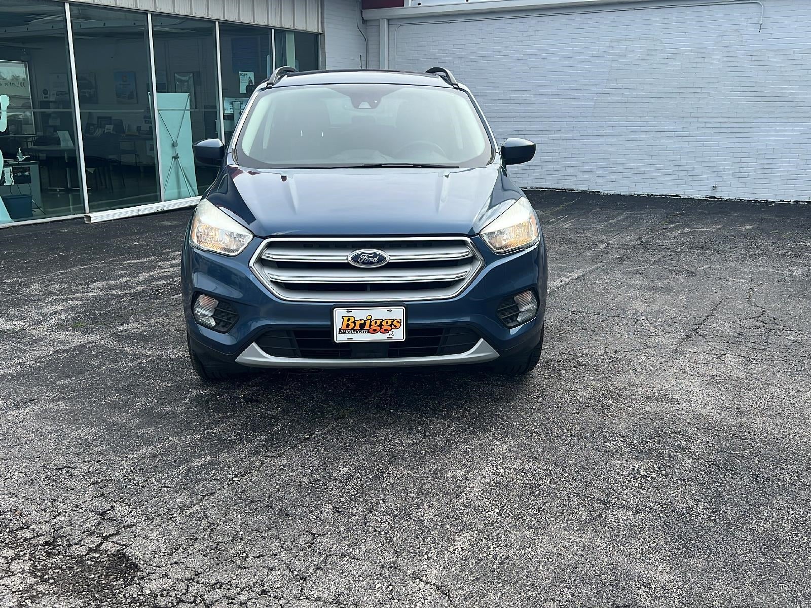 Used 2018 Ford Escape SE with VIN 1FMCU9GD1JUA72829 for sale in Kansas City