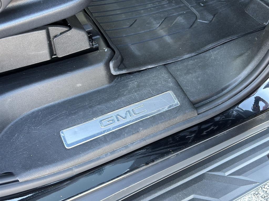2023 GMC Yukon SLT - Photo 102