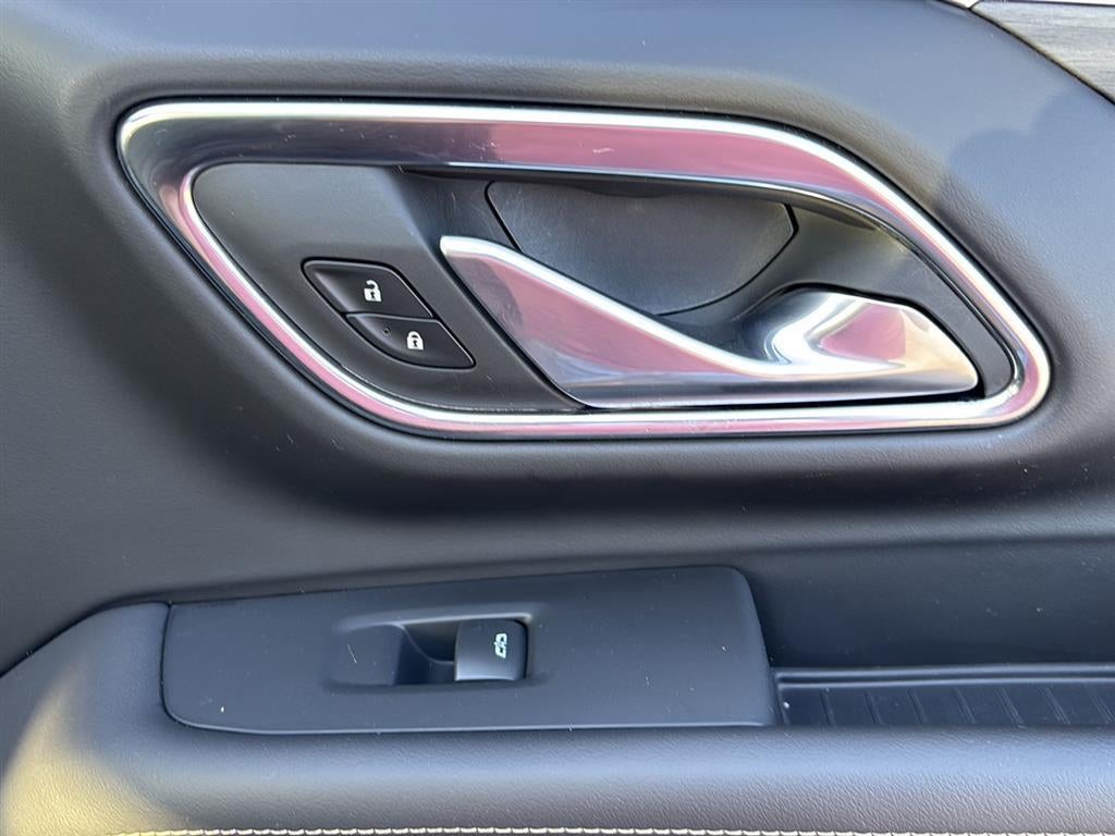 2023 GMC Yukon SLT - Photo 107