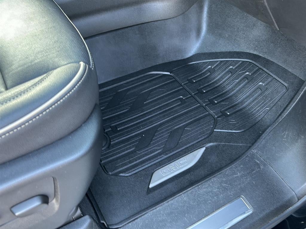 2023 GMC Yukon SLT - Photo 110
