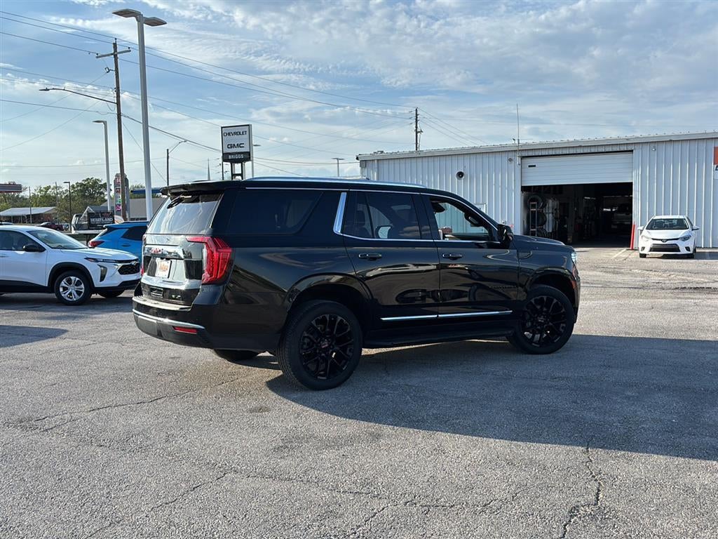 2023 GMC Yukon SLT - Photo 25