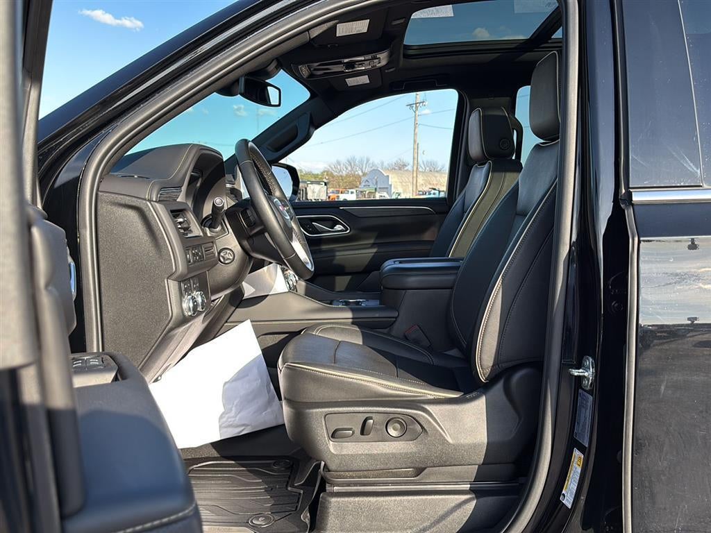 2023 GMC Yukon SLT - Photo 36