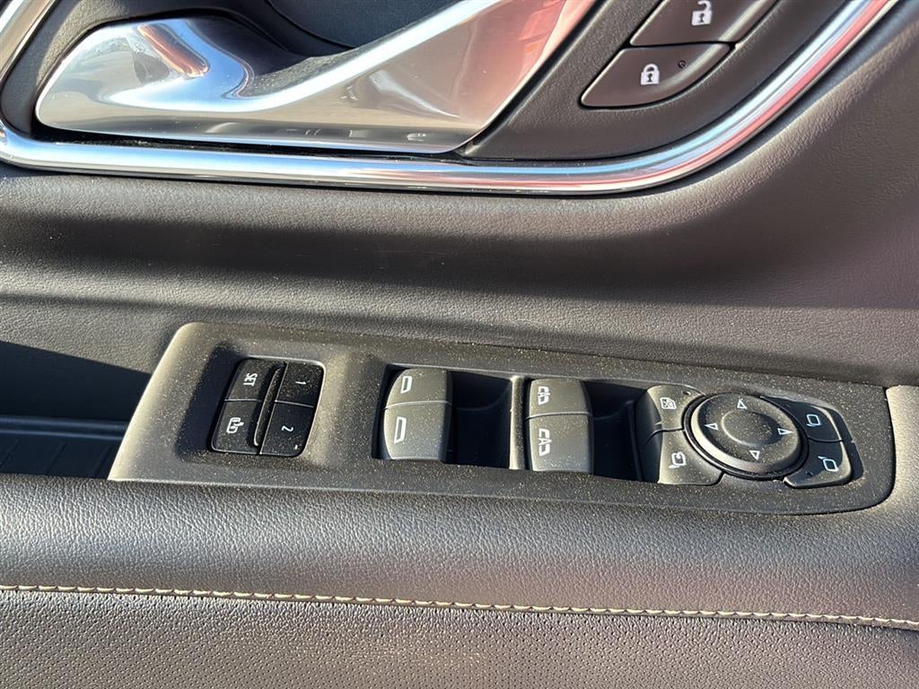 2023 GMC Yukon SLT - Photo 46