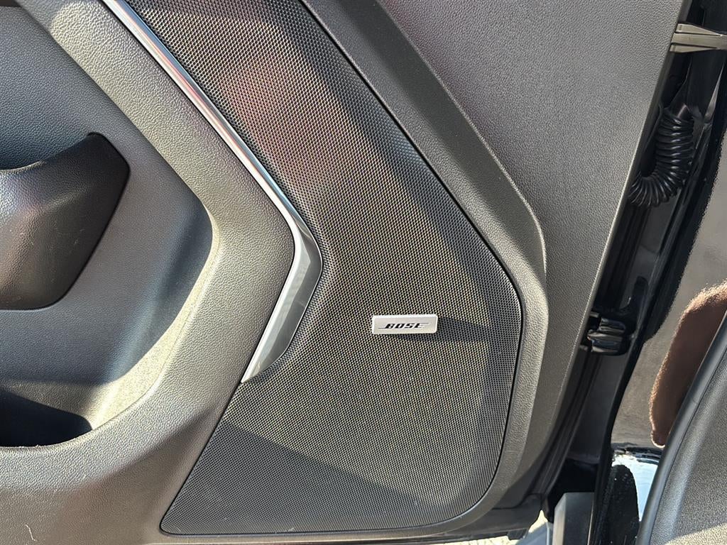 2023 GMC Yukon SLT - Photo 49