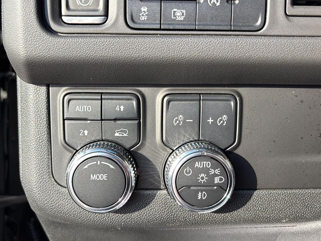 2023 GMC Yukon SLT - Photo 51