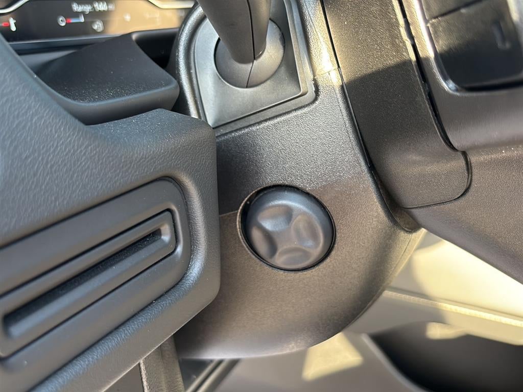 2023 GMC Yukon SLT - Photo 52