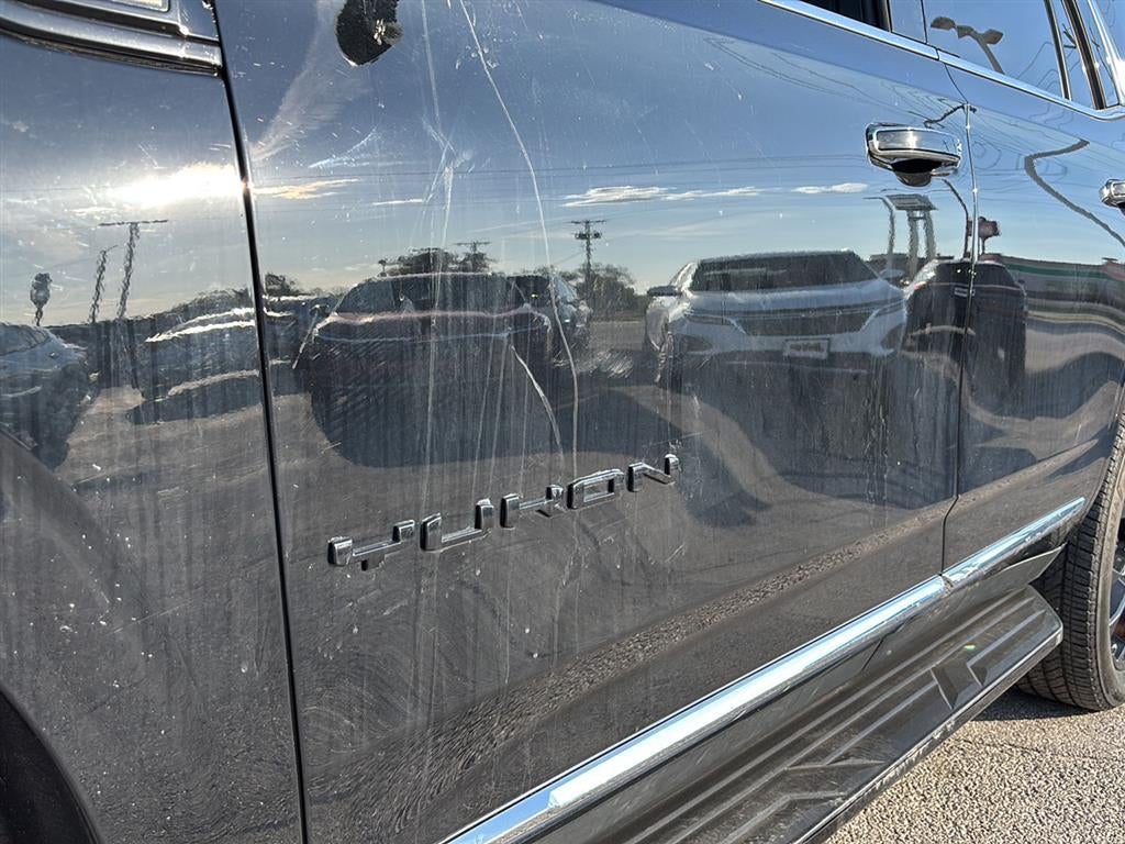 2023 GMC Yukon SLT - Photo 7