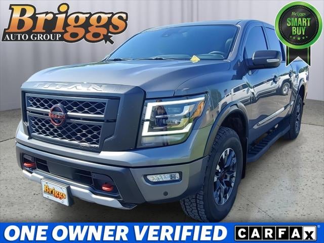 2024 Nissan TITAN Base