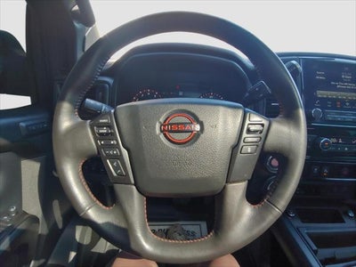 2024 Nissan TITAN Base