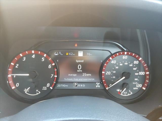 2024 Nissan TITAN Base