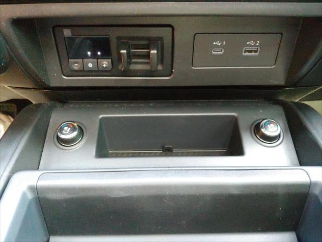 2024 Nissan TITAN Base