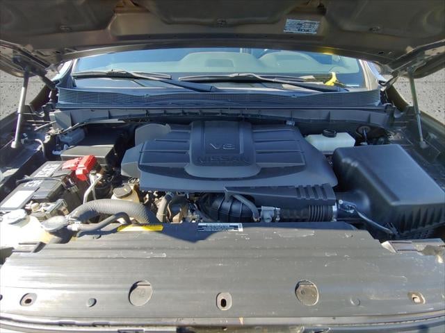 2024 Nissan TITAN Base