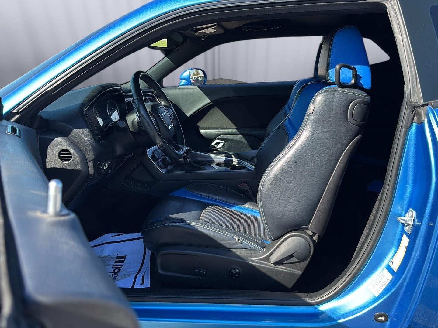 2015 Dodge Challenger R/T Shaker