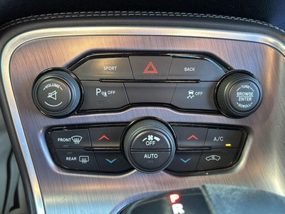 2015 Dodge Challenger R/T Shaker