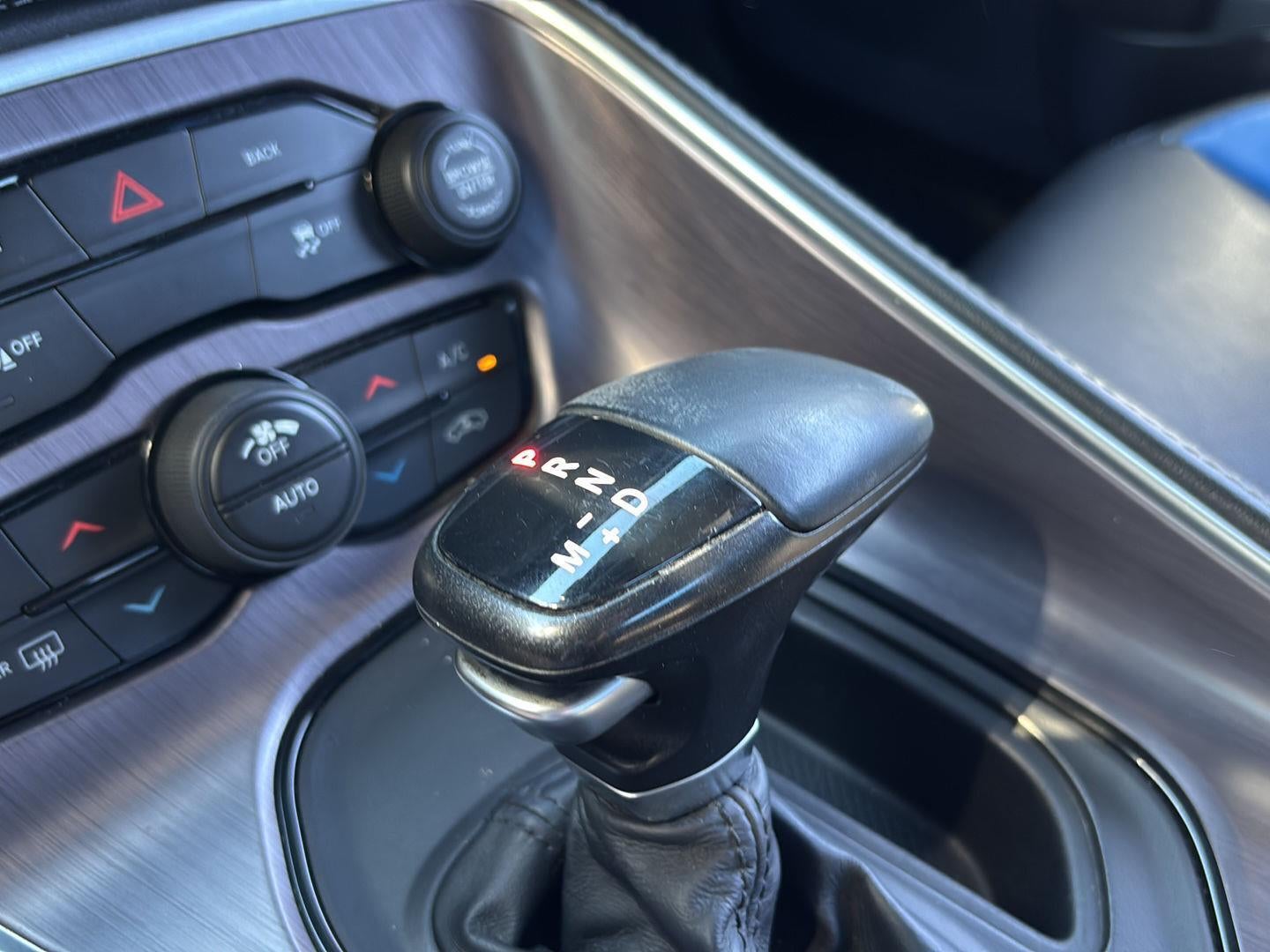 2015 Dodge Challenger R/T Shaker