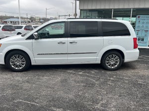 2016 Chrysler Town &amp; Country Touring L Anniversary Edition