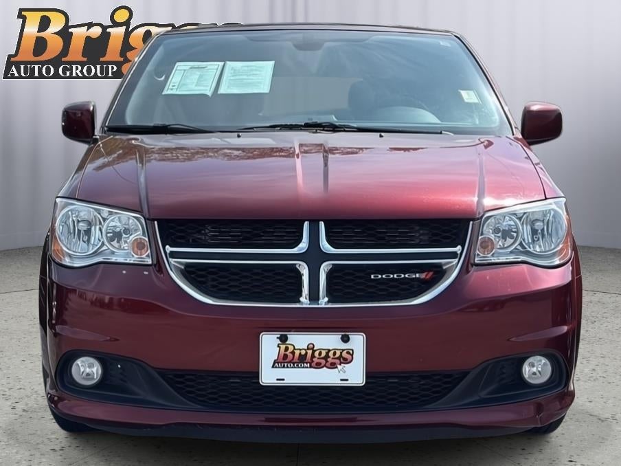 Used 2018 Dodge Grand Caravan SXT with VIN 2C4RDGCG5JR300475 for sale in Kansas City