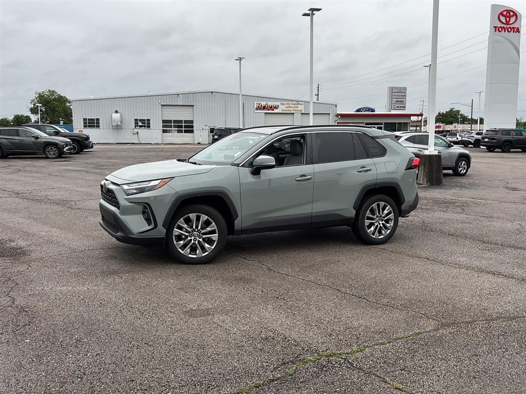 2023 Toyota RAV4 XLE Premium