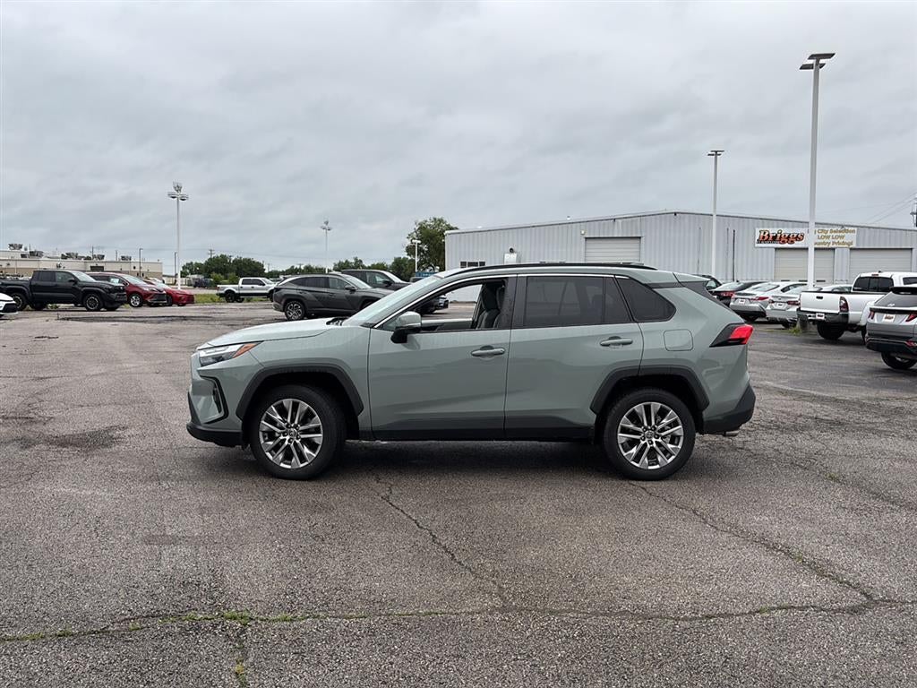 2023 Toyota RAV4 XLE Premium