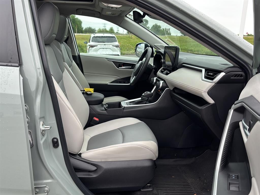 2023 Toyota RAV4 XLE Premium